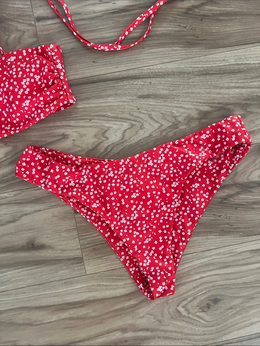 SHEIN chic red